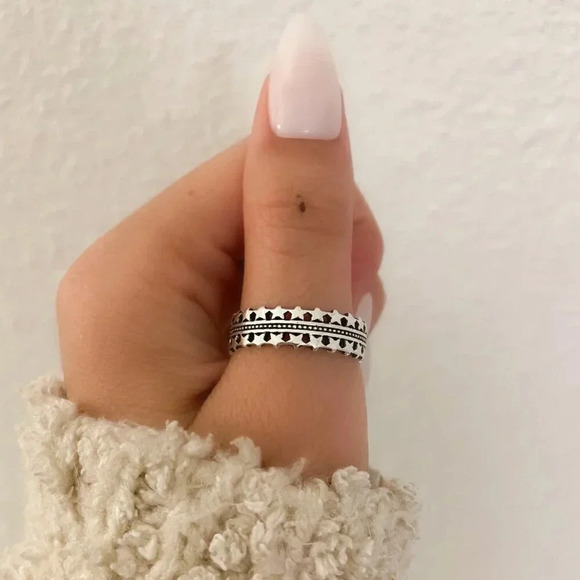 925 Sterling Silver Star Ring Band Minimalist Boho Ring Stackable Ring - Picture 2 of 5
